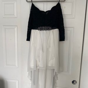 size 7 flowy dress never worn